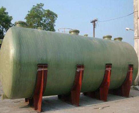 玻璃鋼鹽酸罐車